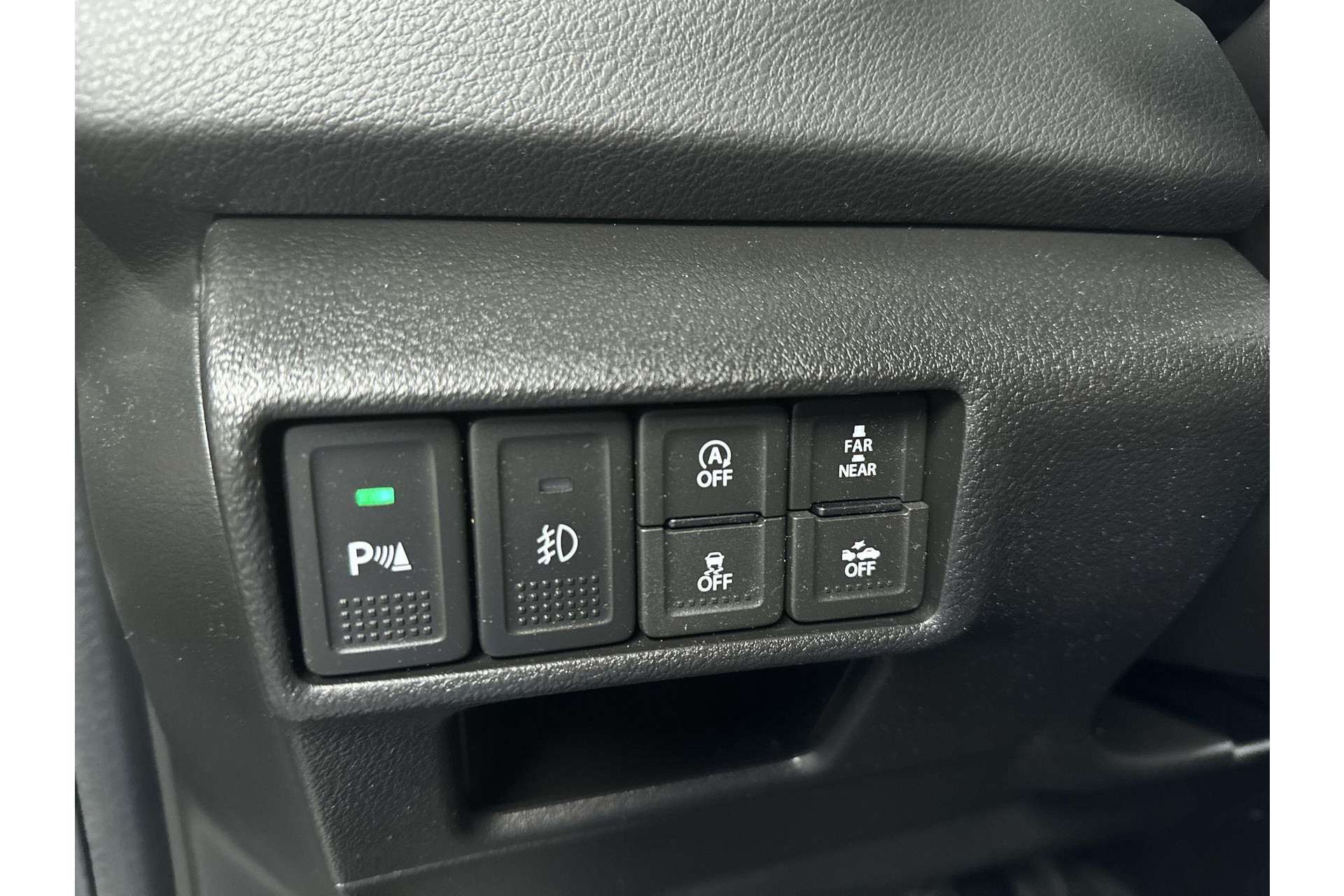 47788094-26.jpg