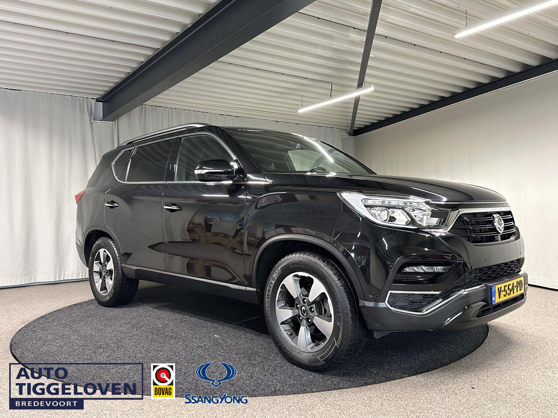 52067618
