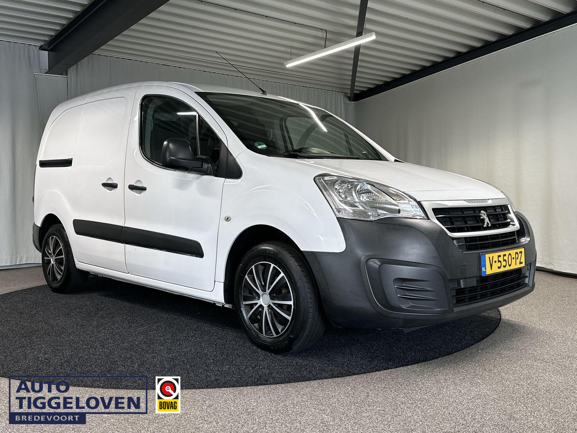 57277977